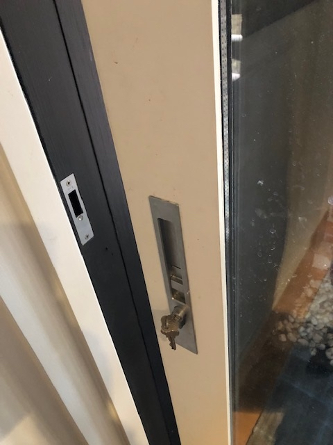 Installation 48 Hole In Wall Latch